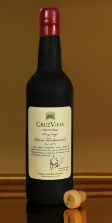 SOLERA-BOTELLA-SOLA-FONDO-DORADOw2.jpg